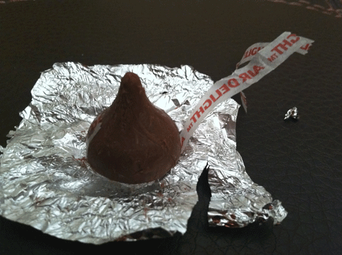 Hershey's Kisses Air Delight Aerated Milk Chocolate & Notes During MLB's  Break
